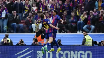 من هو معلق مباراة برشلونة وإشبيلية والقناة الناقلة للمواجهة المرتقبة اليوم؟